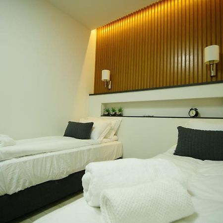 Exclusive Guest Room Bene Beraq エクステリア 写真