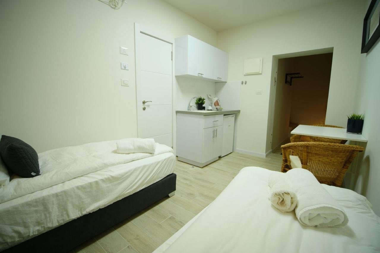 Exclusive Guest Room Bene Beraq エクステリア 写真